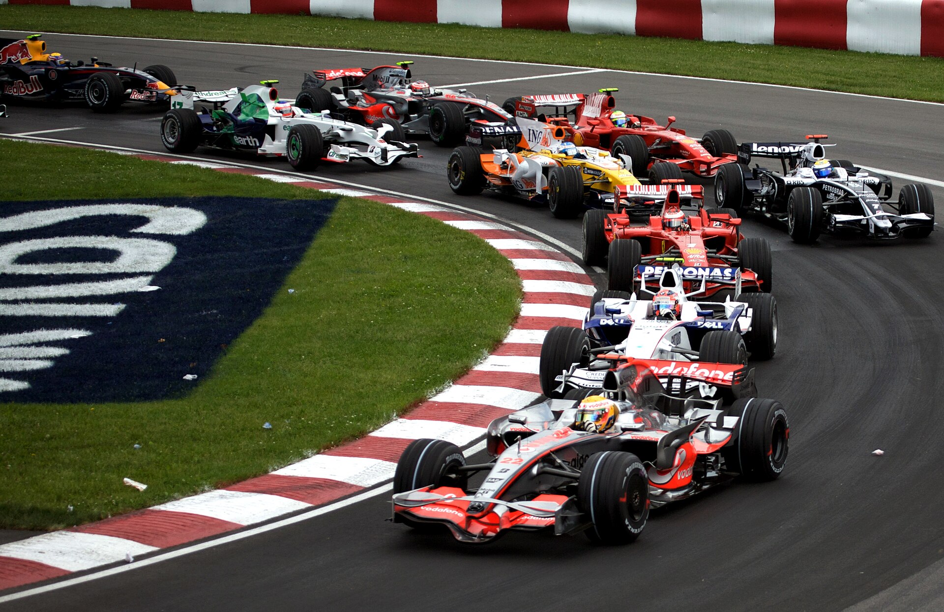 F1 eyes high-octane heritage as FIA President outlines V8 return